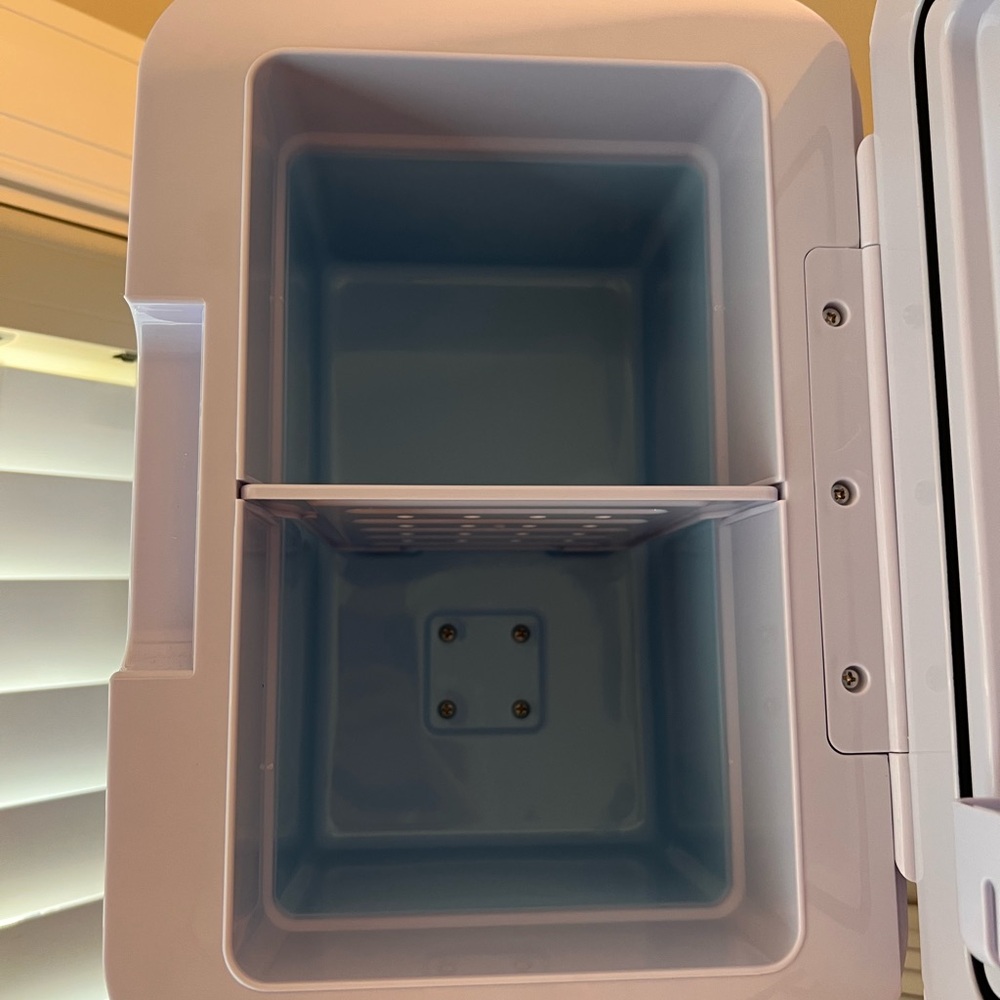 Good Molecules Mini Fridge - Picture 2 of 4